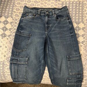 AE high waisted cargo jeans. Size 4